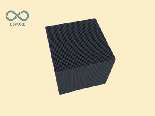 900 mg/g Conifère à base de charbon actif pour l'élimination des COV 100*100*100 mm