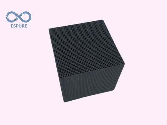 600 mg/g de charbon actif de nid d'abeille pour éliminer les voc