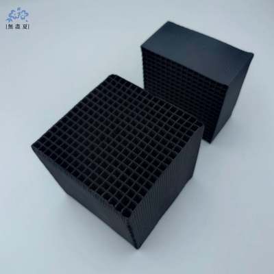 Un bon prix. Charbon à base de nid d'abeille charbon actif pour l'élimination des COV dans les procédés industriels en ligne